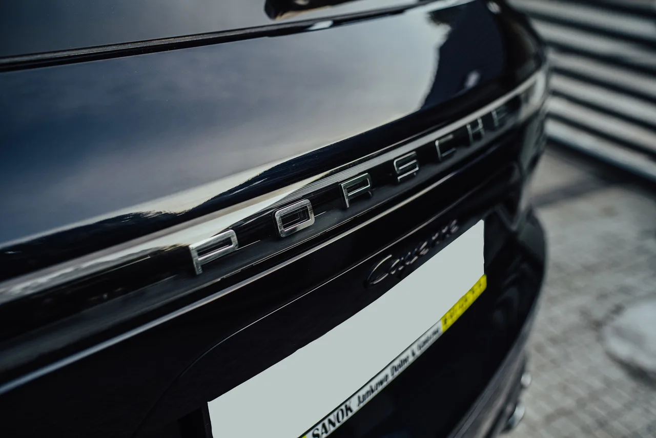 Porsche Cayenne — luksusowy SUV premium z kierowcą EliteMotion Poznań