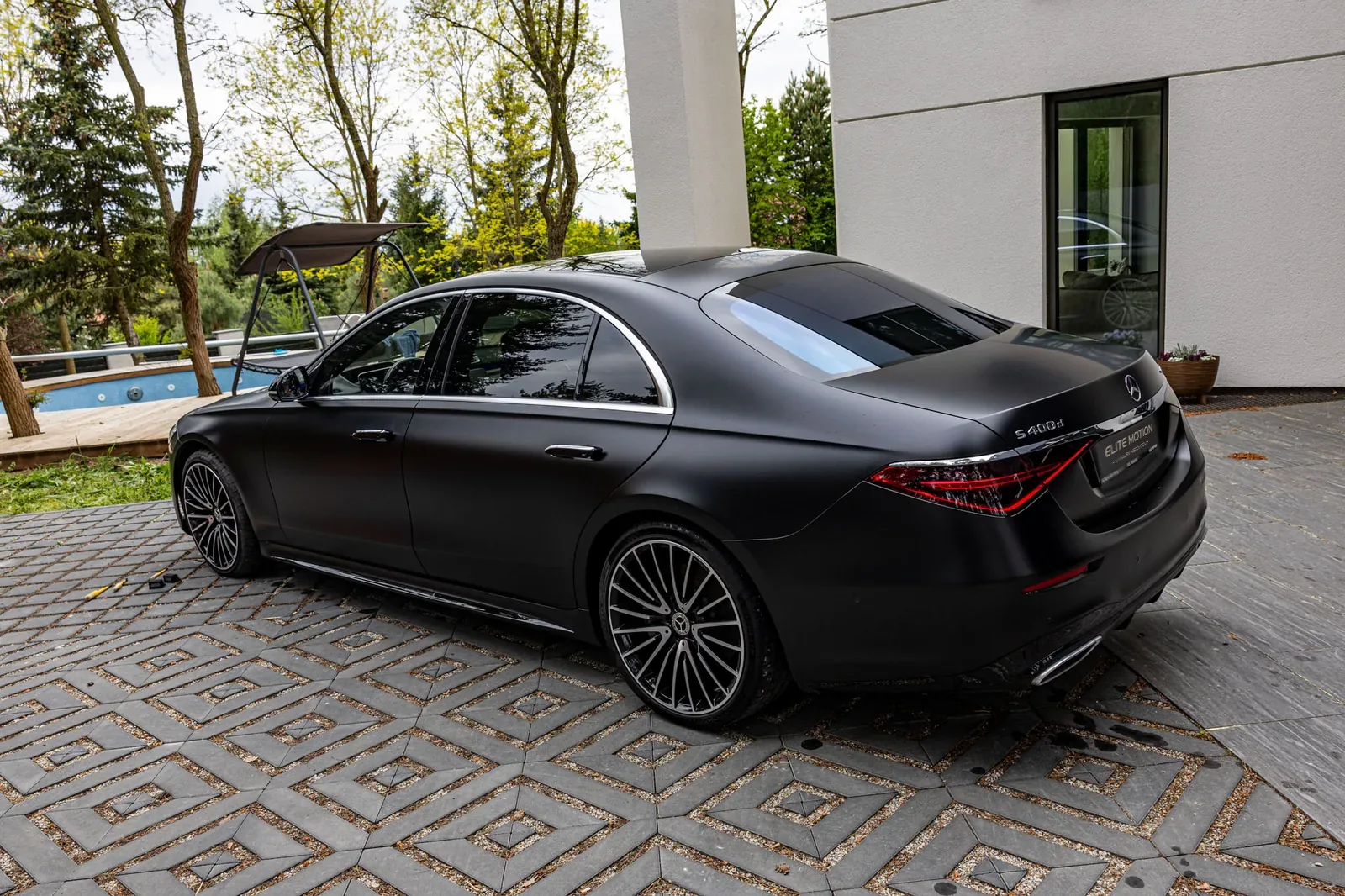 Mercedes S-Class EliteMotion — luksusowy transport VIP Poznań
