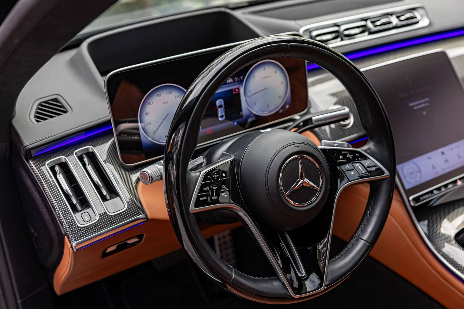 Mercedes S-Class Long — EliteMotion VIP transfer Poznań