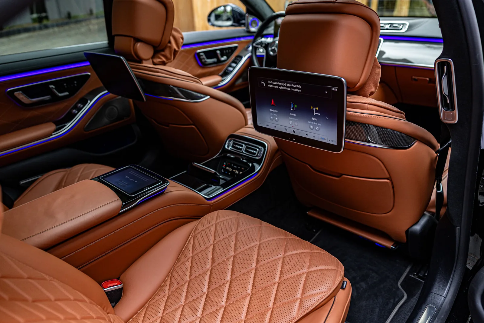 Wnętrze Mercedes S-Class Long W223 — fotel Executive, MBUX, Burmester, EliteMotion Poznań