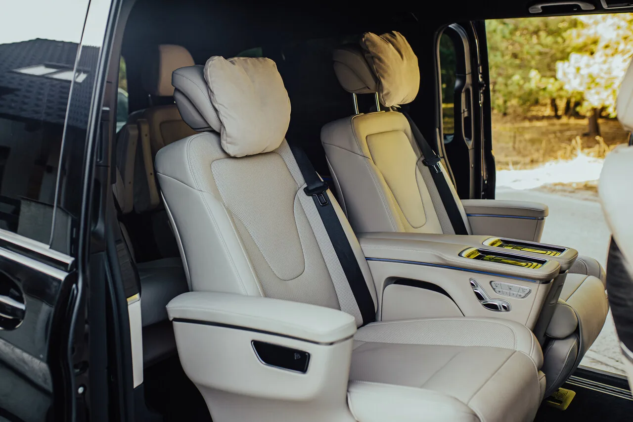 Mercedes V-Class Ekstra W447 — luksusowy VIP transport EliteMotion Poznań