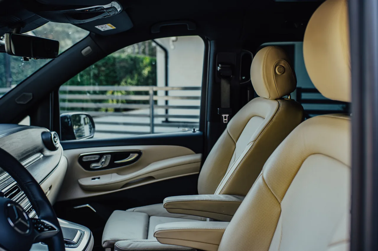 Mercedes V-Class Ekstra W447 — luksusowy VIP transport EliteMotion Poznań