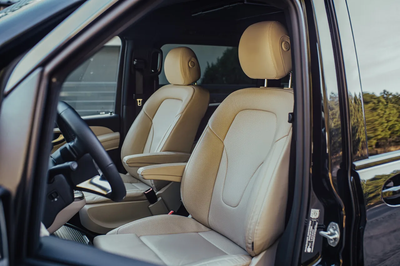 Mercedes V-Class Ekstra W447 — luksusowy VIP transport EliteMotion Poznań